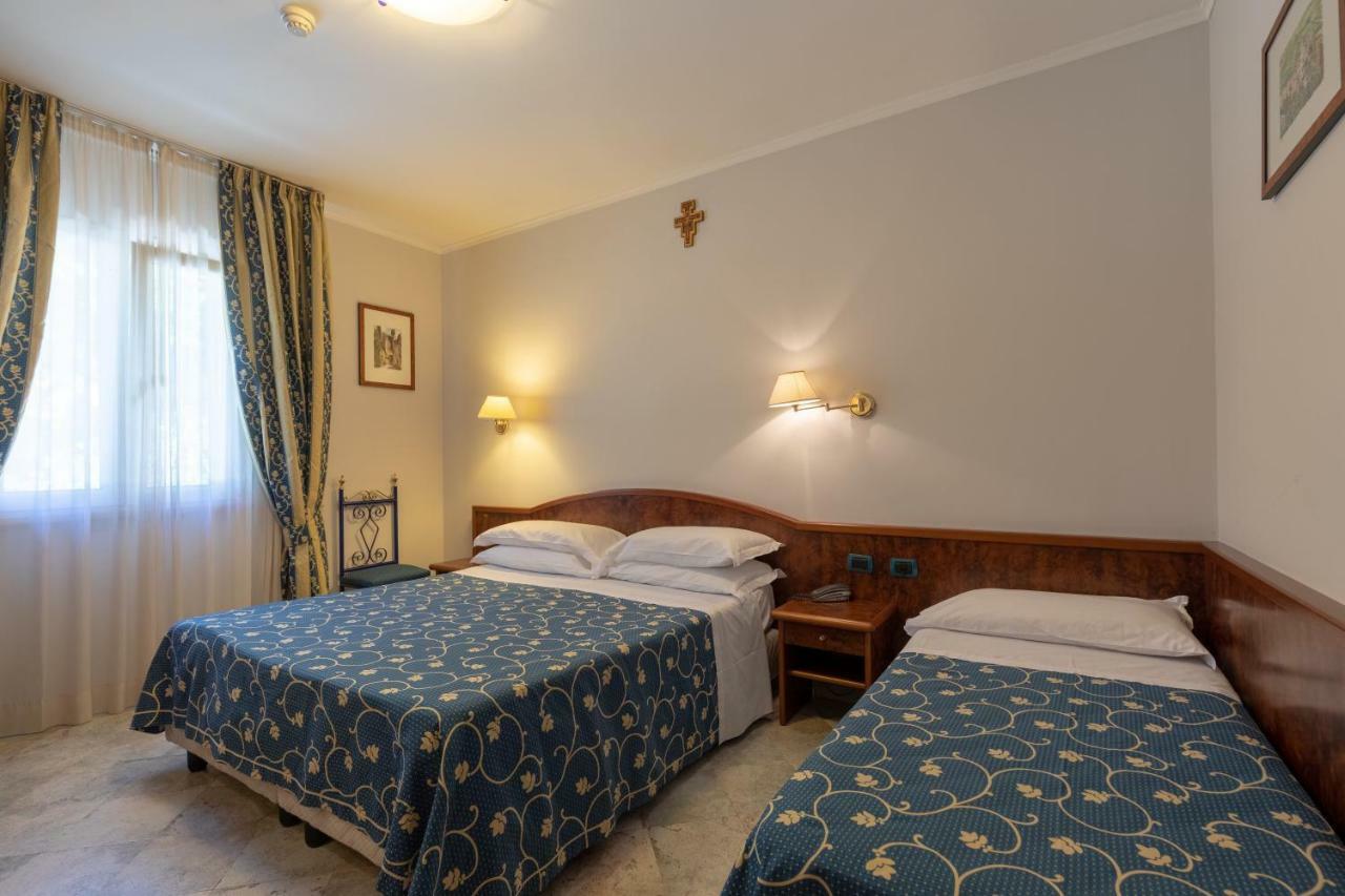 Hotel Villa Elda 阿西西 外观 照片